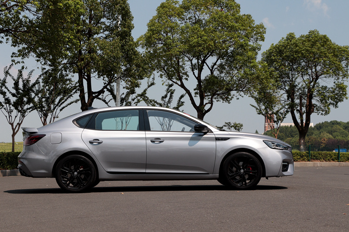 ȫ6 PHEVϸڵƣٴ󵨵