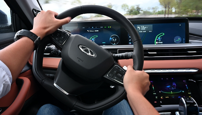 奇瑞瑞虎8 PLUS首试:精装超大杯,请查收 奇瑞瑞虎8 PLUS首试:精装超大杯,请查收