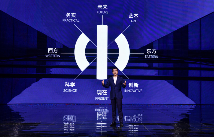 这场新车发布会仿佛将我们带回了三年前,回到那个造车新势力挥金如土