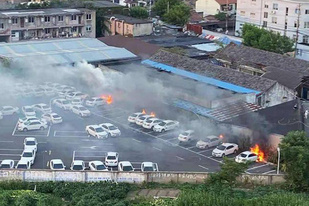 宁波比亚迪e5多车同时起火事故回应：或有人纵火！