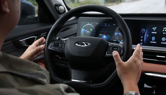 奇瑞瑞虎8 PLUS首试:精装超大杯,请查收 奇瑞瑞虎8 PLUS首试:精装超大杯,请查收