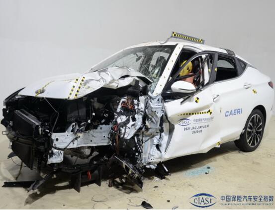 中保研再撞7款车，A柱不坚挺竟还能拿满分？