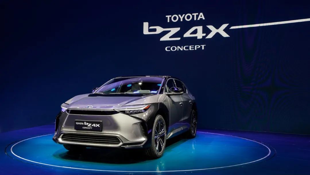 未来,丰田还将以这款概念车为基础,打造一个全新的bev系列——toyota
