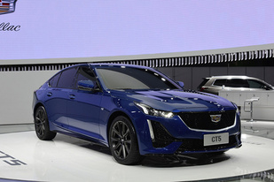 凯迪拉克CT5新增尊贵型：性能套件门槛更低，售32.27万元