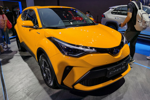 减少汽油版/重点推混动 广汽丰田新款C-HR配置曝光