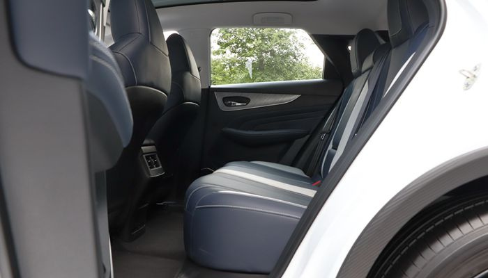 这台SUV叫“大V”,东风日产启辰新SUV实拍