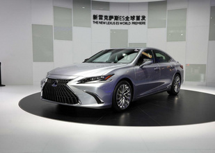 新款雷克萨斯ES正式上市,新增FSPORT车型售29.49万起