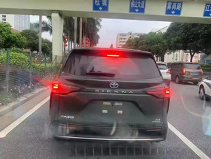 广汽丰田赛那实车路试谍照曝光,GL8终于迎来对手