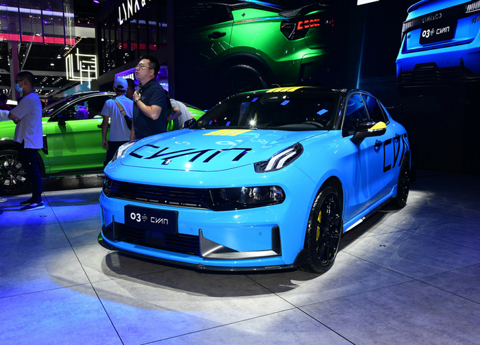 硬刚高尔夫GTI，领克03+Cyan定制版上市售23.68万起