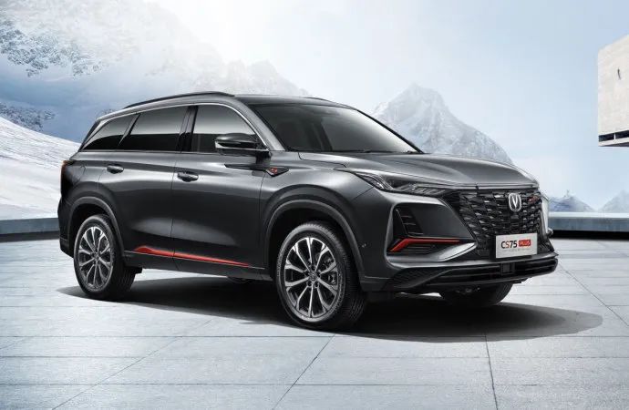 市两年超40万车主选择的中国神车，CS75 PLUS牛在哪？