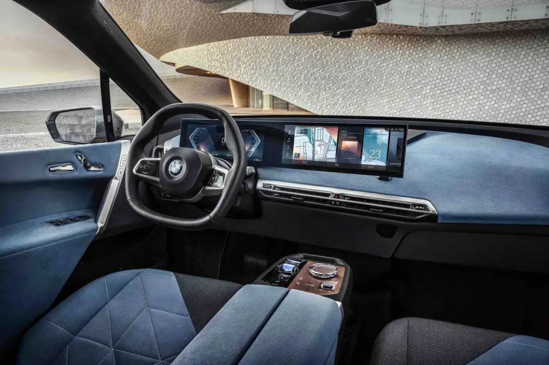 BMW i品牌携两款产品重磅出击，演绎“超越电动”未来出行