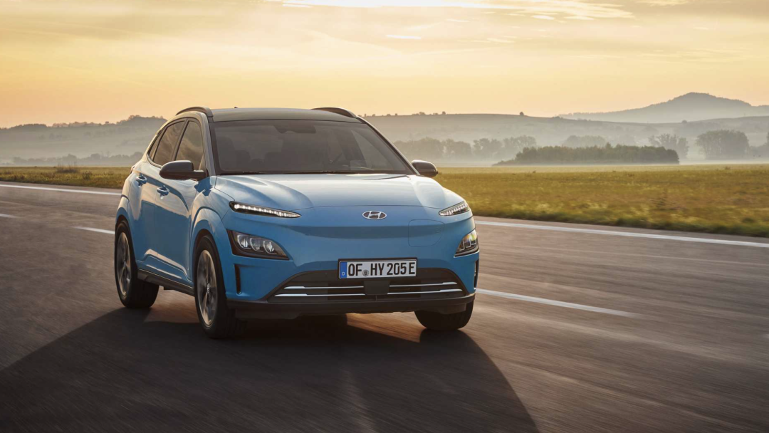 苹果提速自动驾驶研发，特斯拉对手Lucid强势开局，比亚迪驶出“驱逐舰”！