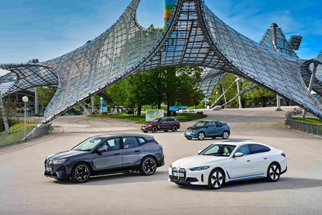 BMW i品牌携两款产品重磅出击，演绎“超越电动”未来出行