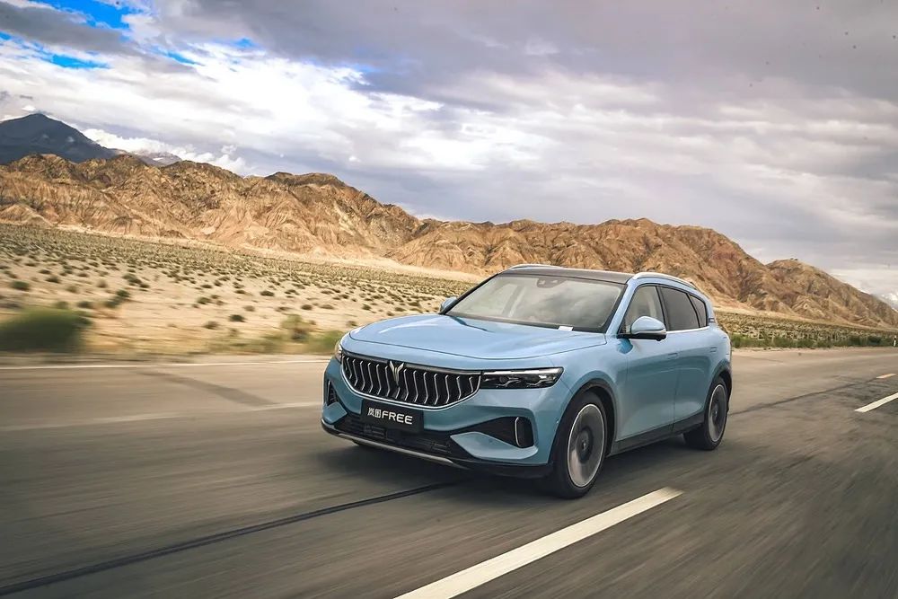 岚图FREE，凭什么叫TA是30万豪华SUV“搅局者”？
