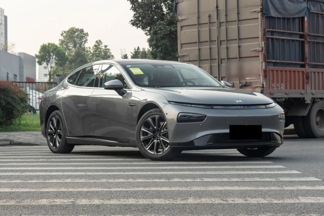 竞争Model 3、ET5，“油改电”的宝马i3值得下手吗？