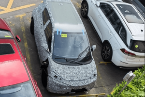 一台小版海豚，一台对标Model Y？比亚迪海鸥、海狮谍照