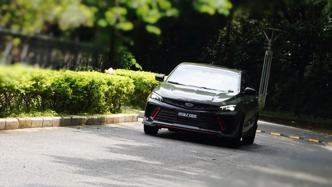 10万级运动轿车“又来一位”,比UNI-V、影豹更酷?