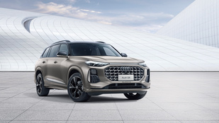 尺寸比Q7更大，还比宝马X5便宜10万！上汽奥迪Q6开启预订