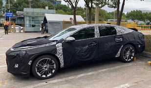 将直面丰田皇冠?别克新旗舰轿车曝光,比君越还大!