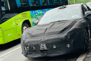 传29.99万起!激光雷达+无框车门，小米汽车能打Model 3？