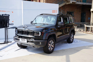 無框車門+雙聯屏，18.58萬起！全新北京BJ40開啟預售