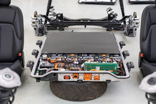 把刚上市的五菱星光拆个精光，就为了……