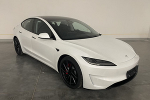 特斯拉新款Model 3高性能版申报！小米SU7:就这？