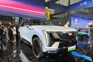 双电机+724km续航！凯迪拉克凯雷德IQ亮相上海车展
