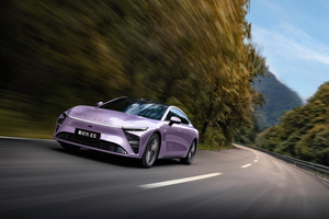 升级AI座舱、无图NOA全国通用，星途星纪元ES/ET焕新OTA